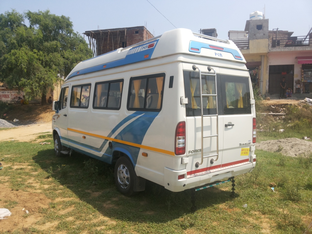 Tempo traveller in gurgaon