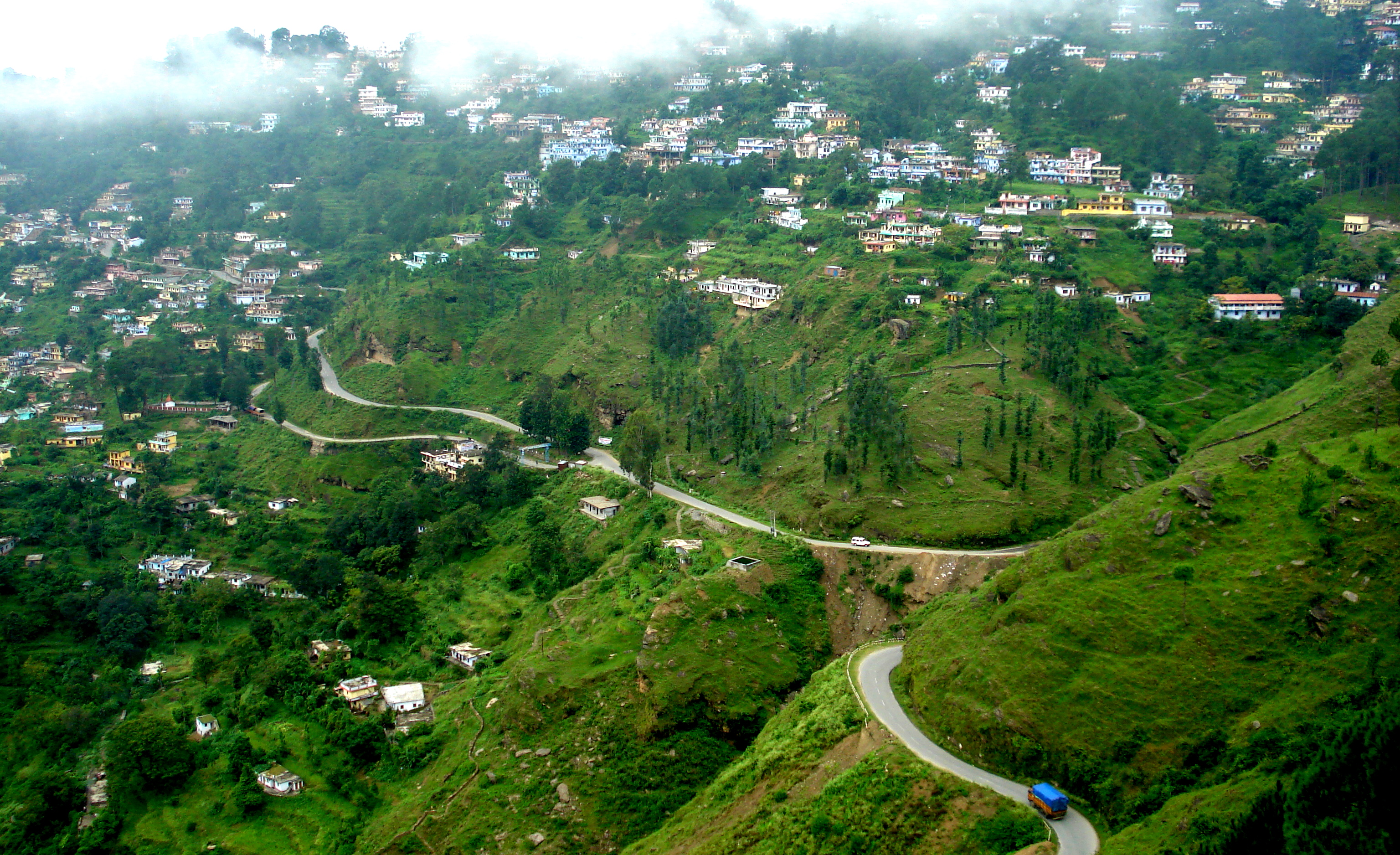 Gurgaon Almora Tempo Traveller