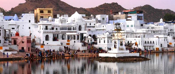Gurgaon Pushkar Tempo Traveller