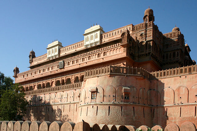 Gurgaon Bikaner Tempo Traveller